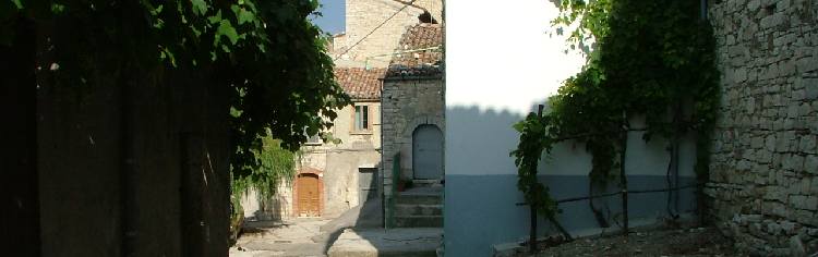Morrone del Sannio. I vicoli