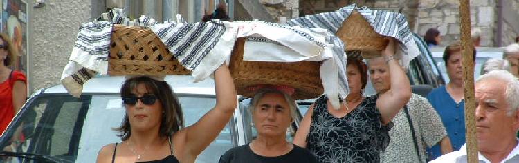 Moeeone del Sannio.La processione del 15 Agosto